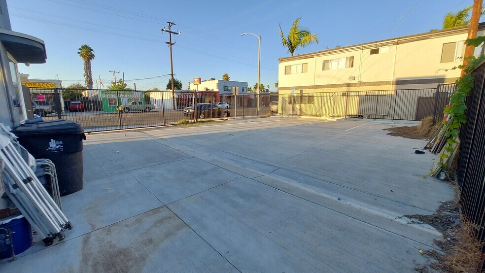 More Photos Of 800 E South St, Long Beach Office For Sale