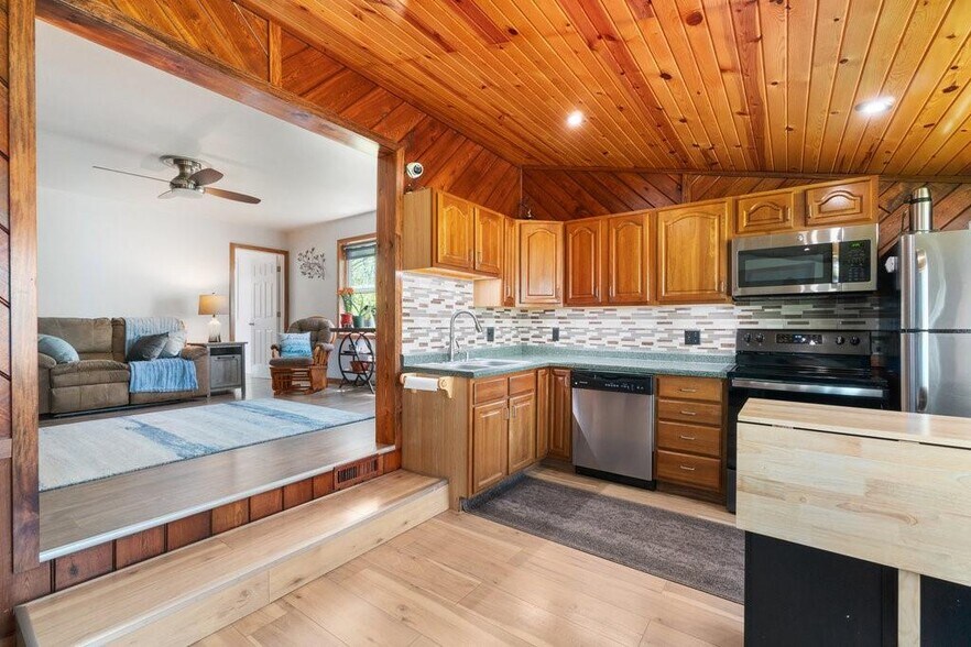 More Photos Of 30994 122nd St, New Auburn Trailer Camper Park For Sale