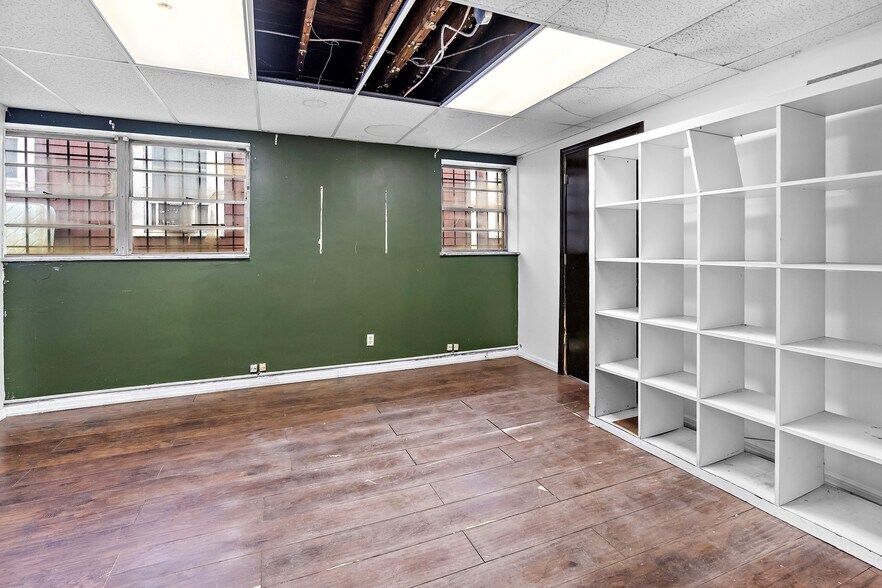 More Photos Of 14 S State St, Hackensack Office For Sale