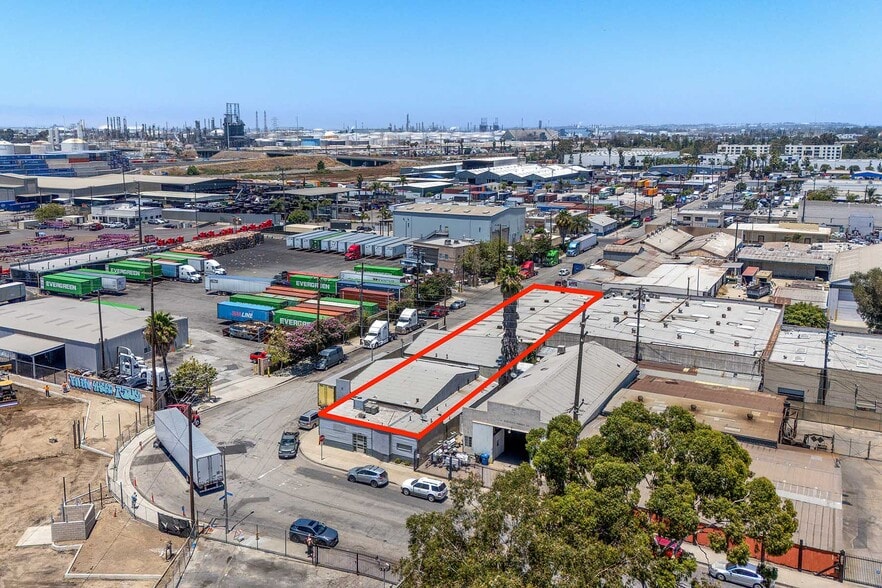 More Photos Of 2165 W Cowles St, Long Beach Service For Lease