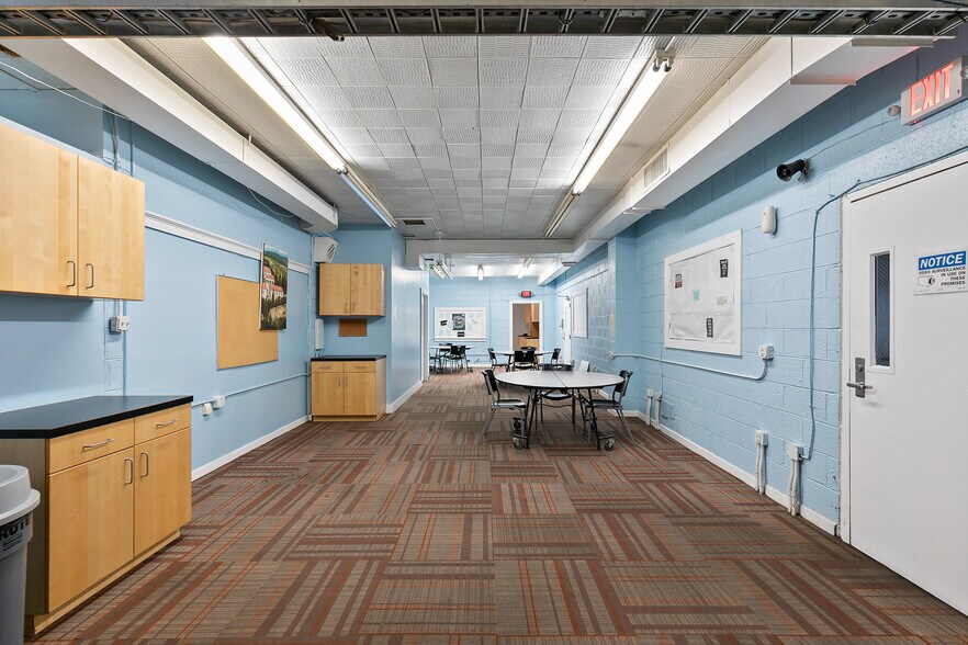 More Photos Of 1901 Westwood Ave, Richmond Warehouse For Sale