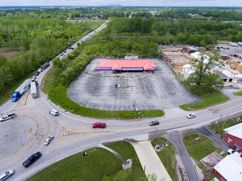 More Photos Of 243 S 88th St, Cahokia Heights General Retail For Sale