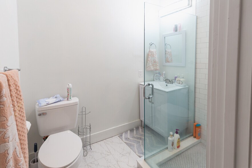 More Photos Of 176-178 Court St, Plymouth Apartments For Sale