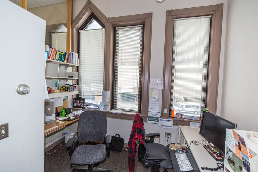 More Photos Of 211 Broadway Ave S, Rochester Freestanding For Lease