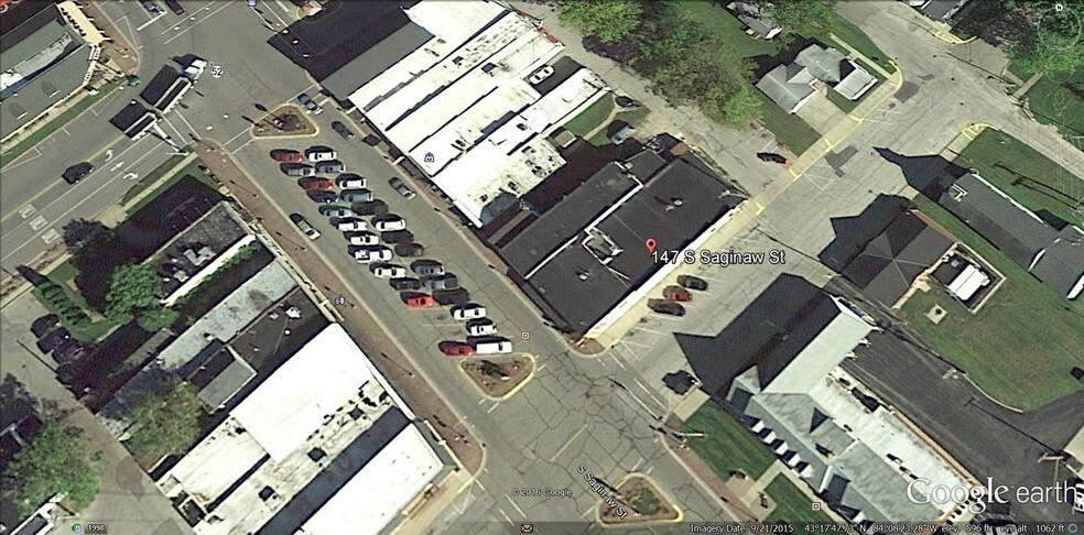 More Photos Of 147 S Saginaw St, Saint Charles Storefront For Sale