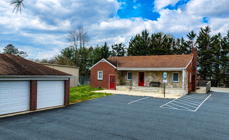 More Photos Of 1379 W Jarrettsville Rd, Forest Hill Office For Sale