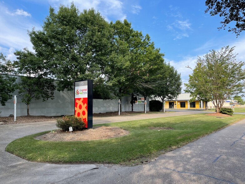 More Photos Of 5425 Florida Blvd, Baton Rouge Manufacturing For Sale