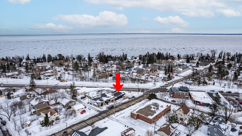 More Photos Of 4501 E Superior St, Duluth Freestanding For Sale