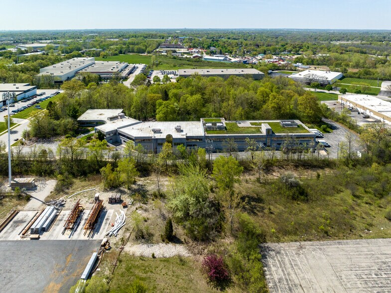 More Photos Of 7865 N 86th St, Milwaukee Light Manufacturing For Sale