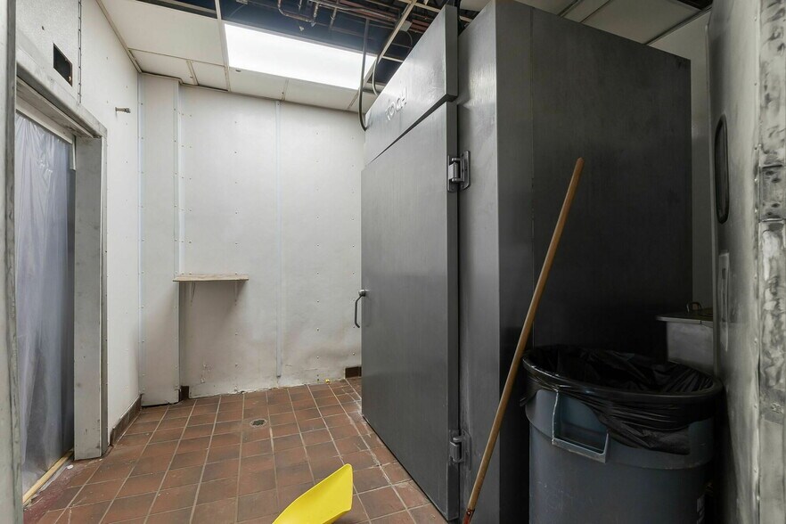 More Photos Of 3006 State Highway FF, Jackson Industrial For Sale