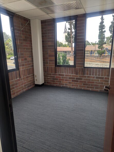 More Photos Of 133 Mission St, Santa Cruz Medical For Lease
