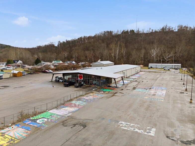 More Photos Of 5105 Elk River Rd, Elkview Showroom For Sale