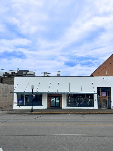 Primary Photo Of 211 N Main St, Taylor Storefront Retail Office For Lease