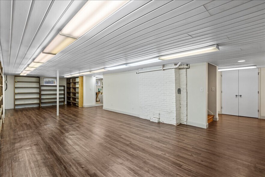 More Photos Of 492 W Main St, Forest City Freestanding For Sale