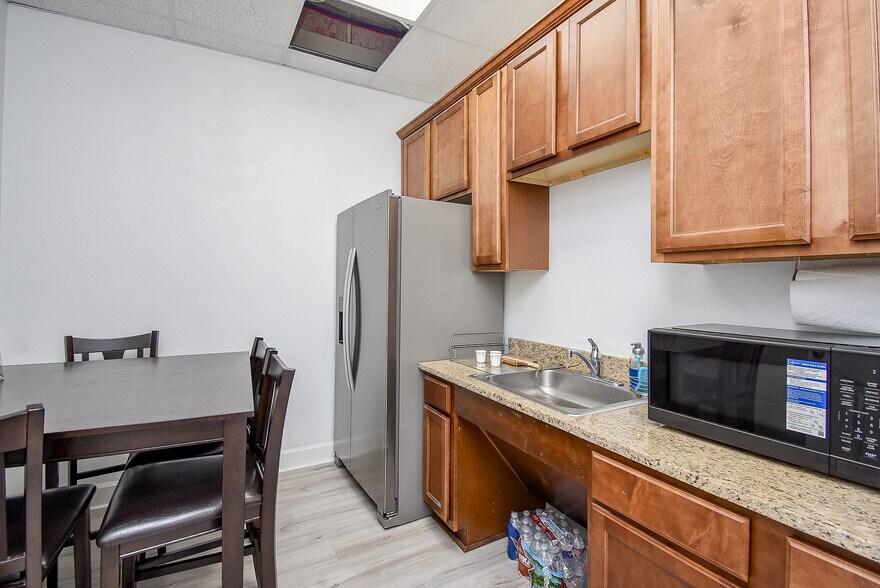 More Photos Of 440 Cobia Dr, Katy Office Residential For Sale