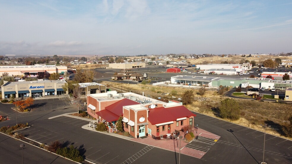 More Photos Of 1619 N 1st St, Hermiston Restaurant For Lease