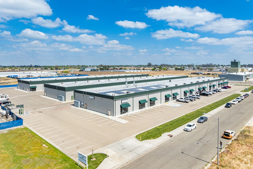 More Photos Of 1500 Enterprise Dr, Lemoore Warehouse For Sale