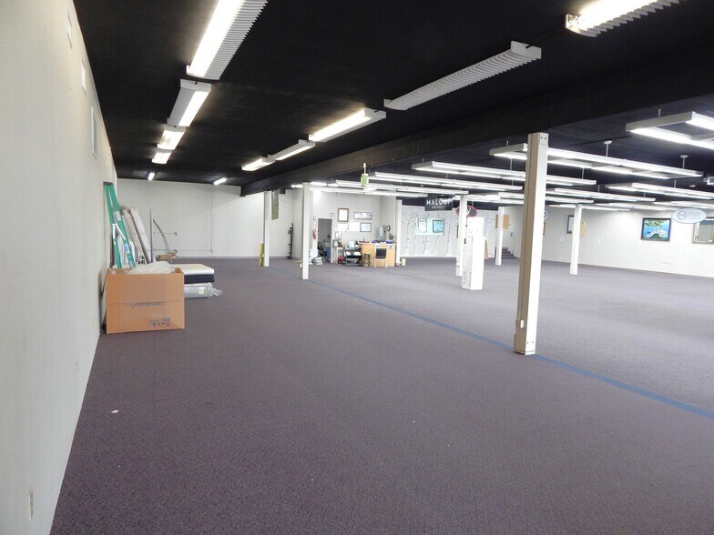 More Photos Of 635 SE Stephens St, Roseburg Freestanding For Lease