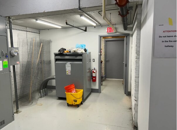 More Photos Of 244 S Court St, Lapeer Manufacturing For Sale