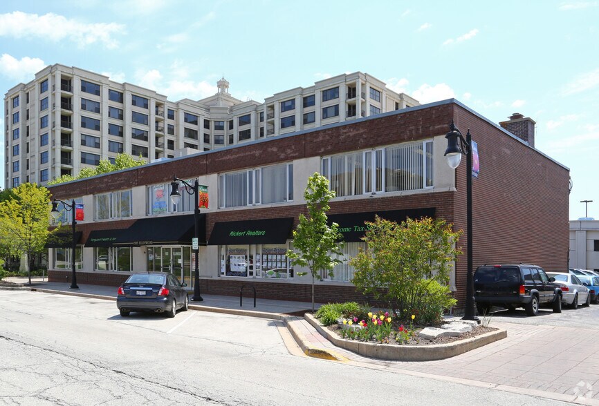 More Photos Of 1585 Ellinwood St, Des Plaines Office For Sale