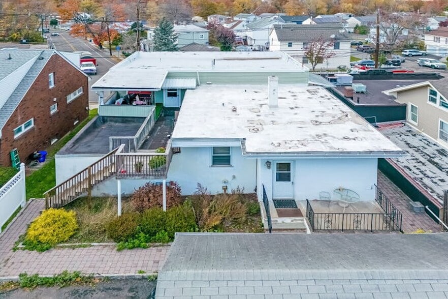 More Photos Of 715 Main St, Caldwell Storefront Retail Residential For Sale