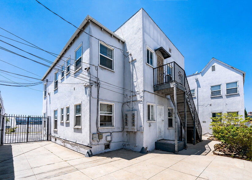 More Photos Of 493 San Vicente Blvd, Los Angeles Apartments For Sale