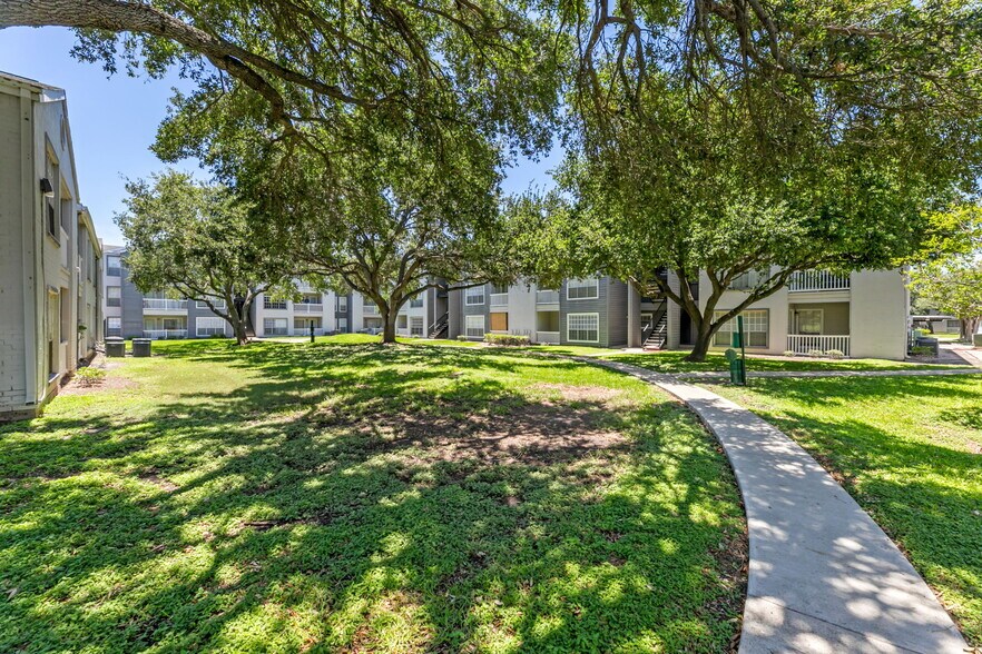 More Photos Of 6635 S Staples St, Corpus Christi Apartments For Sale