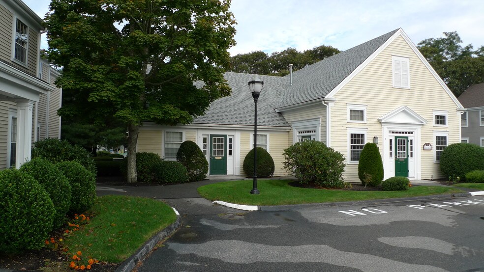 More Photos Of 923 Route 6A, Yarmouth Port Office For Lease