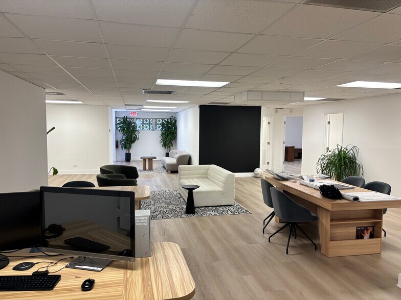 More Photos Of 901 NE 79th St, Miami Office For Lease