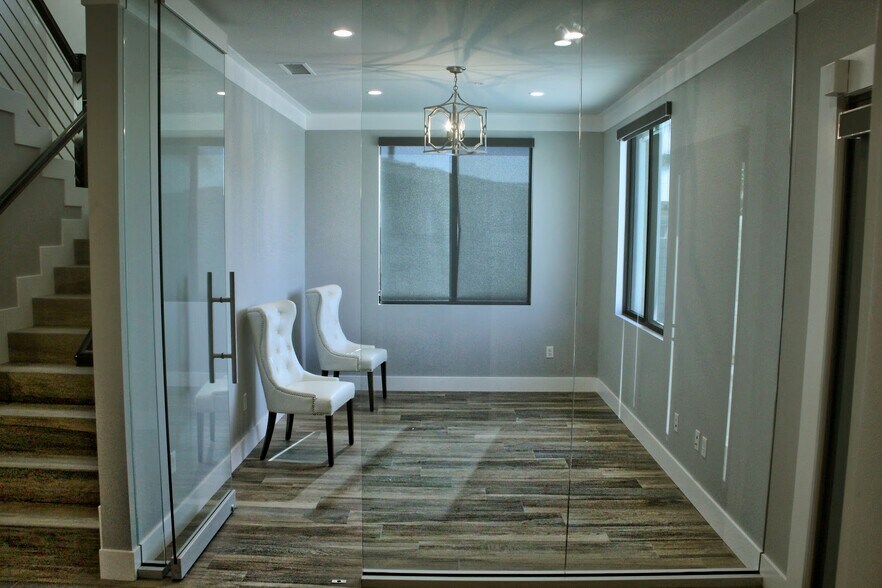 More Photos Of 5029 Bleecker St, Baldwin Park Office For Lease