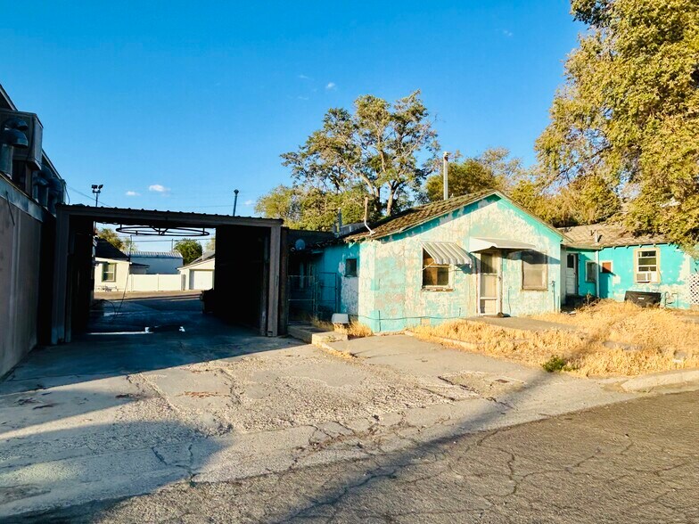 More Photos Of 547 W 4th St, Winnemucca Storefront Retail Residential For Sale