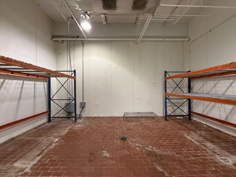 More Photos Of 960 Creek Rd, Bellmawr Food Processing For Lease