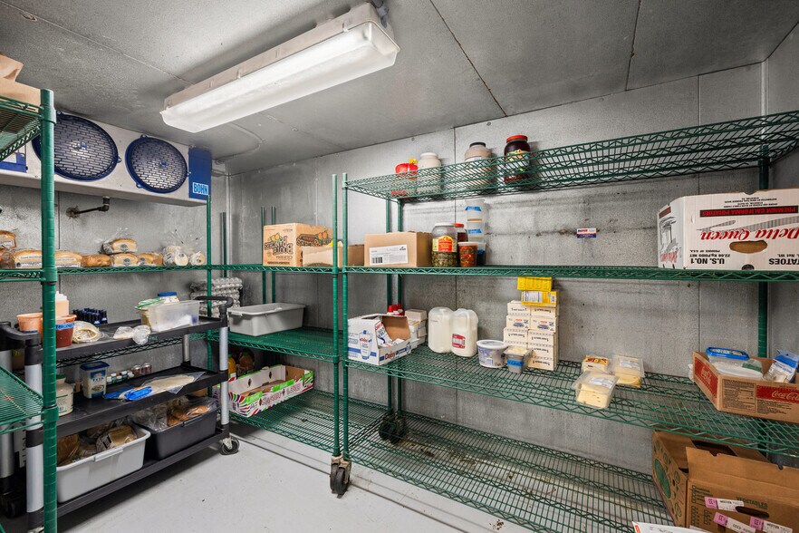 More Photos Of 110 S Pine St, Nevada City Freestanding For Lease