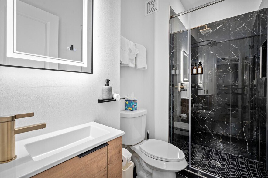 More Photos Of , Houston Multifamily For Sale