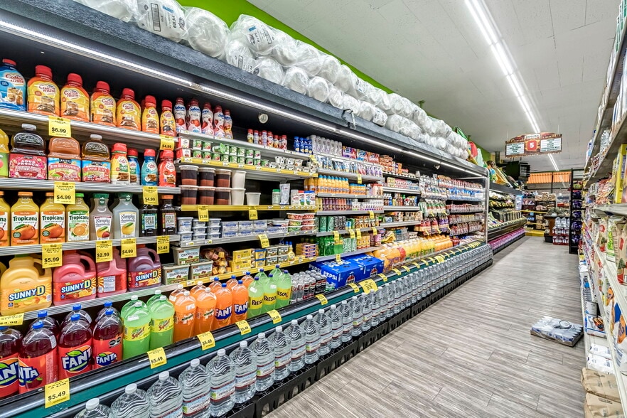 More Photos Of 217 S L St, Dinuba Freestanding For Sale