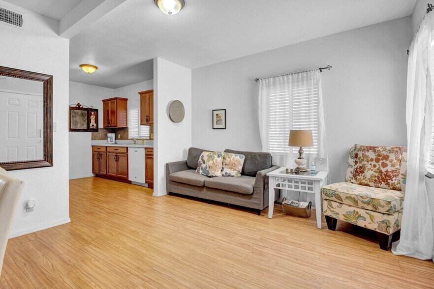 More Photos Of 712 E Pierce St, Phoenix Multifamily For Sale