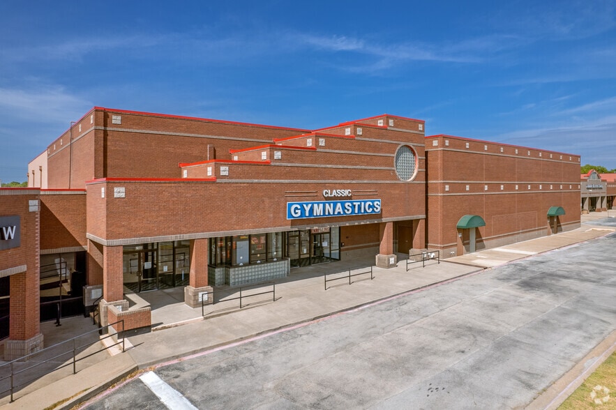 More Photos Of 7520-7640 NE Loop 820, North Richland Hills Unknown For Lease