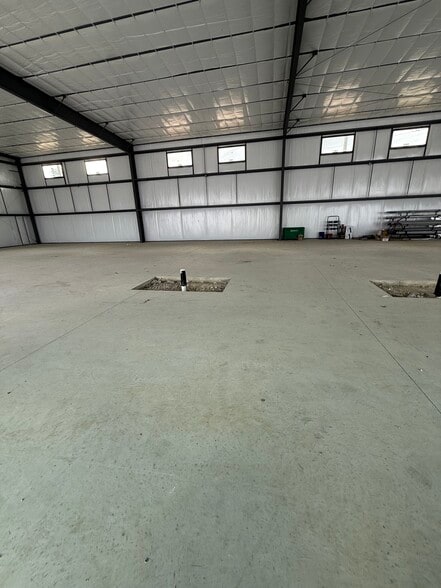 More Photos Of 15819 FM 1325, Austin Warehouse For Lease