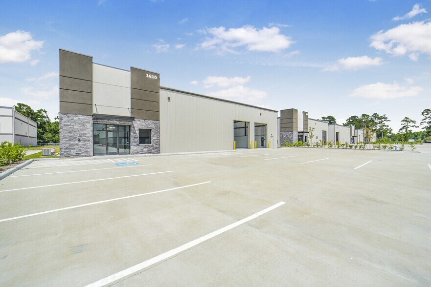 Primary Photo Of 1800 Meadow Edge Ln, Spring Unknown For Lease