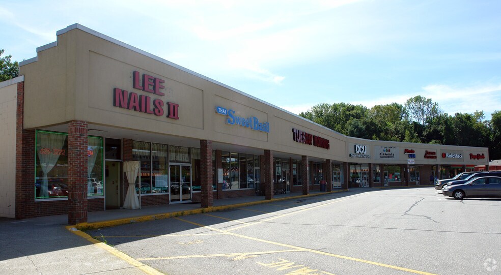 More Photos Of 209 N Main St, Andover Unknown For Lease