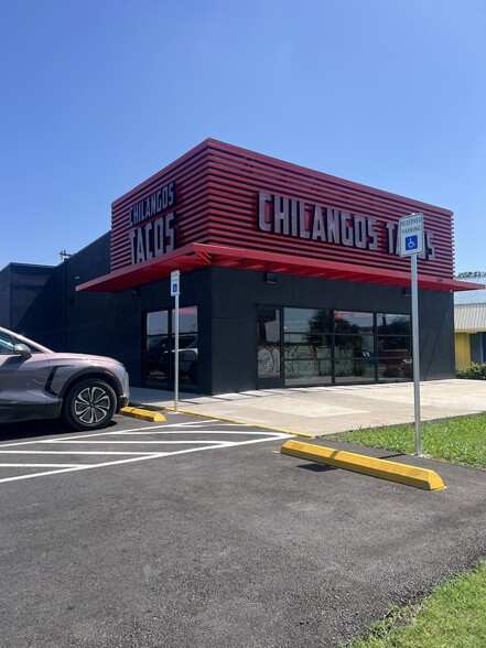 More Photos Of 3321 Walnut St, Garland Fast Food For Sale