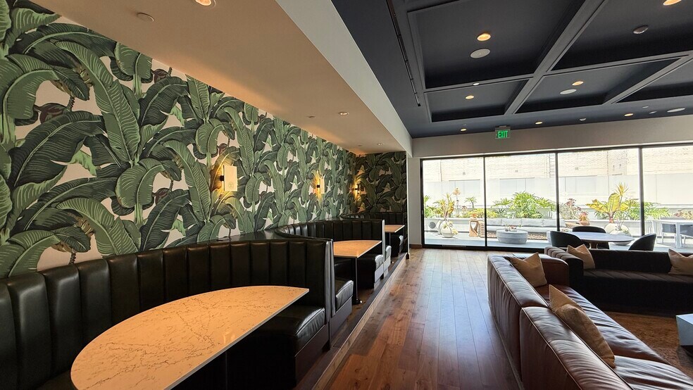 More Photos Of 243 N Canon Dr, Beverly Hills Office For Lease