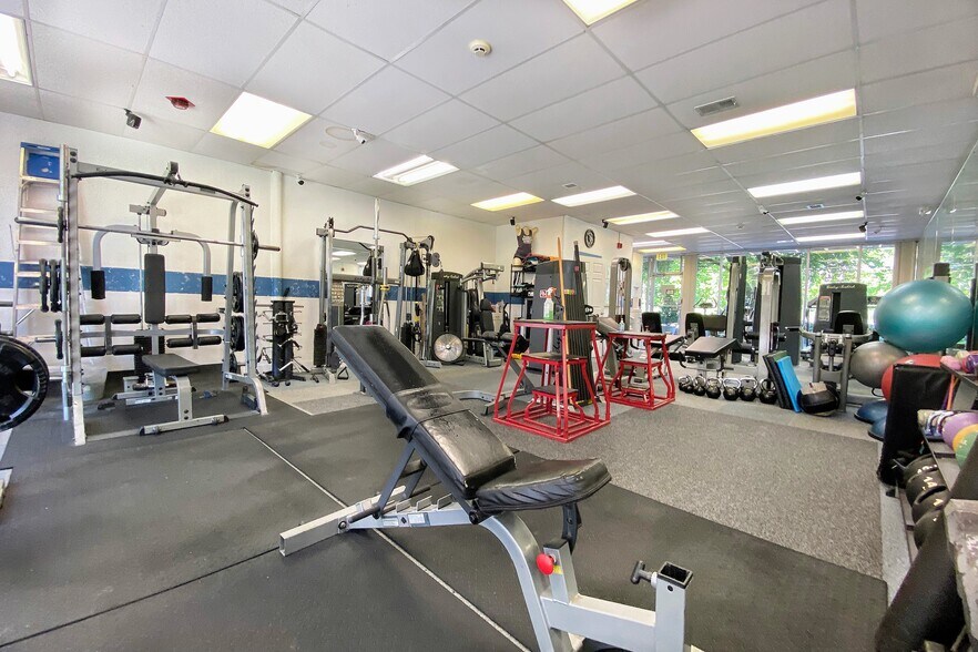 More Photos Of 401 Cooper Landing Rd, Cherry Hill Apartments For Lease