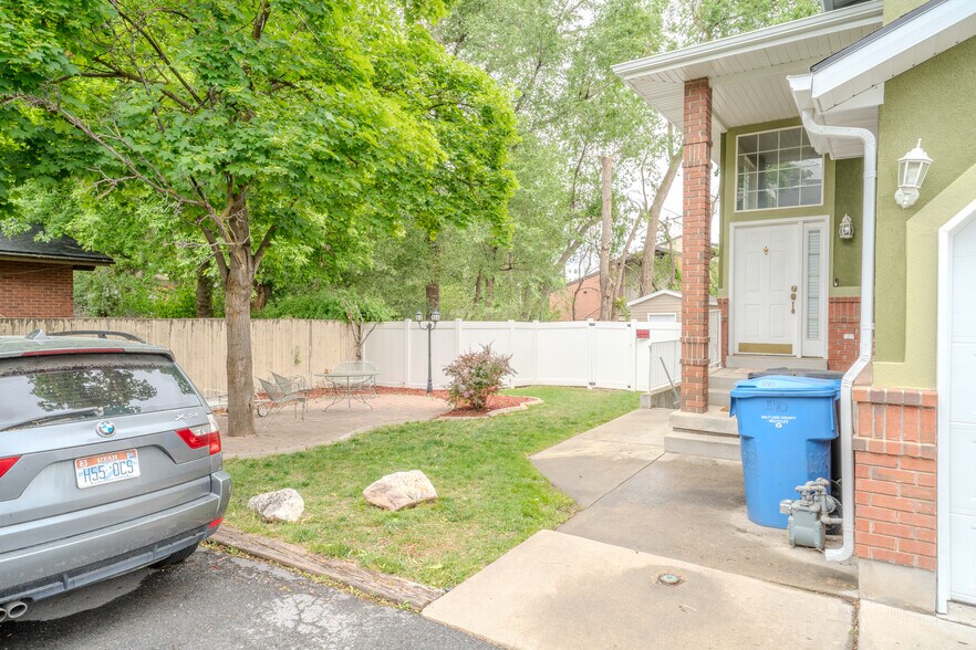 More Photos Of 1140 E Elgin Ave, Millcreek Multifamily For Sale