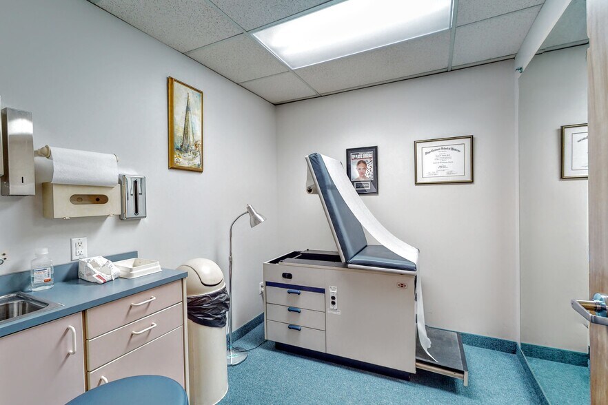 More Photos Of 545 Island Rd, Ramsey Medical For Lease