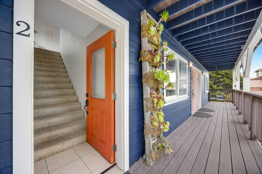 More Photos Of 129 Lower Pacific Dr, Whitethorn General Retail For Sale