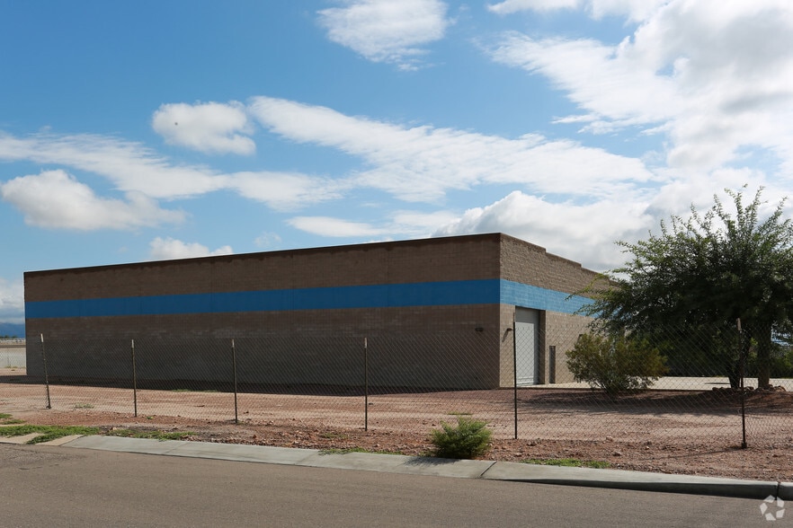 More Photos Of 1747 E 23rd St, Tucson Warehouse For Sale