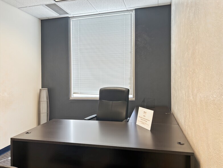 More Photos Of 4801 Lang Ave NE, Albuquerque Coworking Space