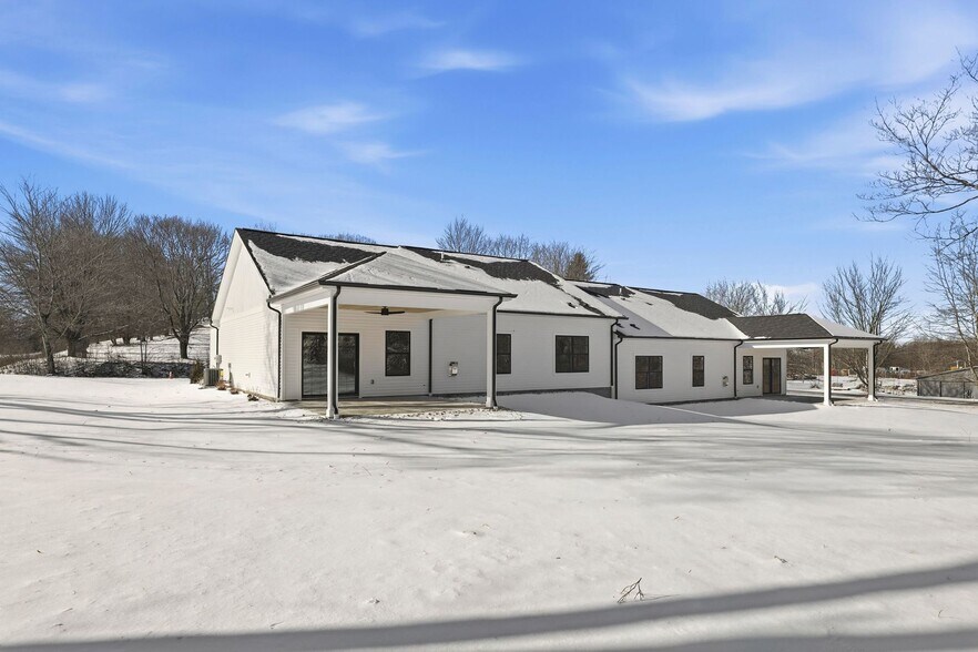 More Photos Of 100 Huselton Dr, Butler Multifamily For Sale