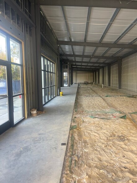 More Photos Of 7702 Magnolia Beach Rd, Denham Springs Office For Lease